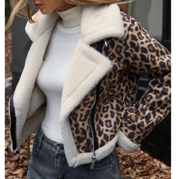 Jackets & Blazers - Luxe Leopard Print Sherpa Lined Zip up Moto Jacket Coat